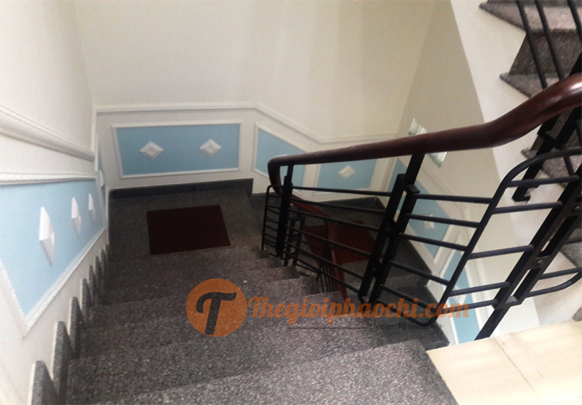 10 Mẫu Khung Tường Cầu Thang Bằng Phào Chỉ Hàn Quốc Tuyệt Đẹp